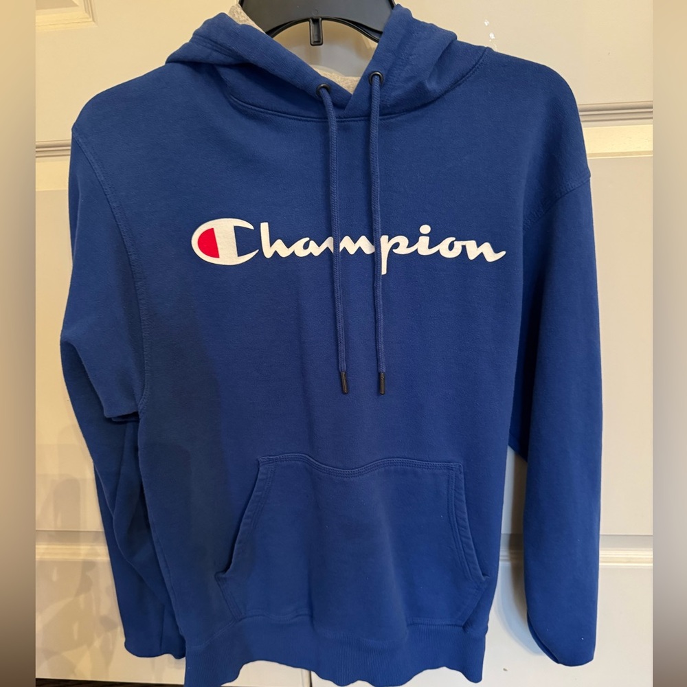 Champion hoodie, medium